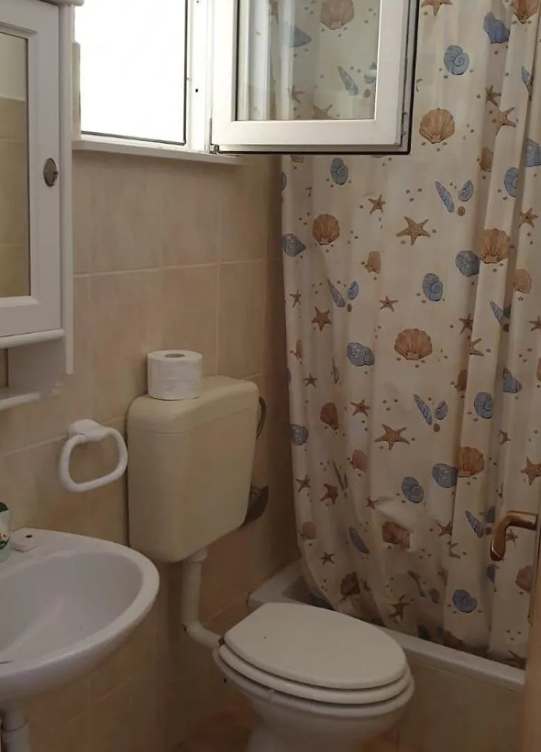 Affittacamere Room Art Room Jasmina With Sea View Starigrad Paklenica